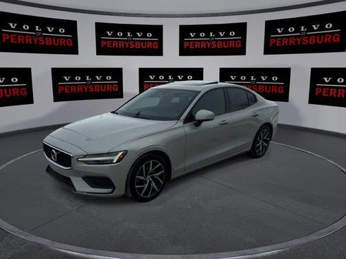 2020 Volvo S60 T5 Momentum