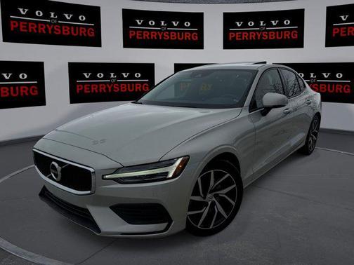 2020 Volvo S60 T5 Momentum