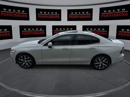 2020 Volvo S60 T5 Momentum