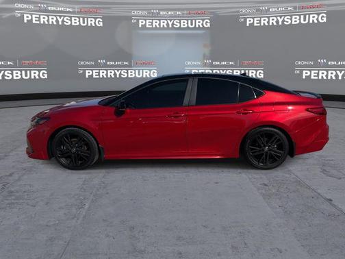 Supersonic Red/Midnight Black Metallic 2025 Toyota Camry XSE