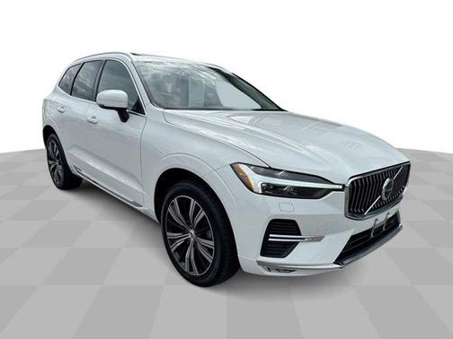 2022 Volvo XC60 B5 Inscription