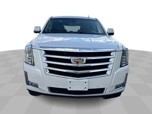 2016 Cadillac Escalade Luxury