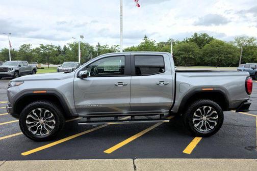 2025 GMC Canyon Denali