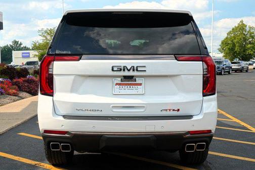 2025 GMC Yukon XL 4WD AT4 Ultimate