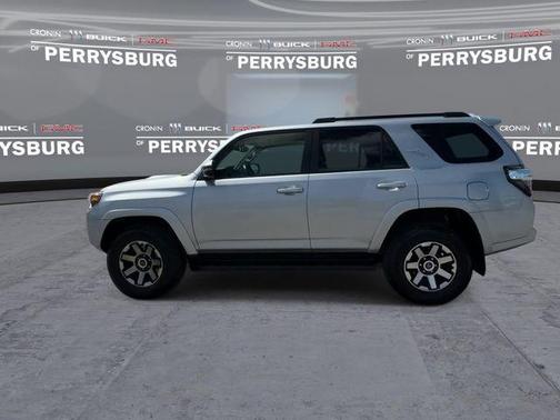 Classic Silver Metallic 2024 Toyota 4Runner TRD Off Road Premium