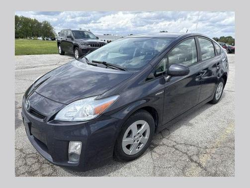 Winter Gray Metallic 2010 Toyota Prius III