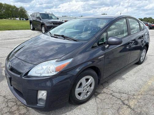 Winter Gray Metallic 2010 Toyota Prius III