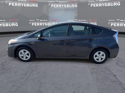 Winter Gray Metallic 2010 Toyota Prius III