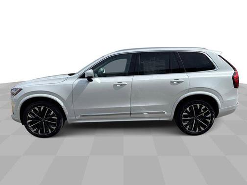 2025 Volvo XC90 B5 Plus 7-Seater