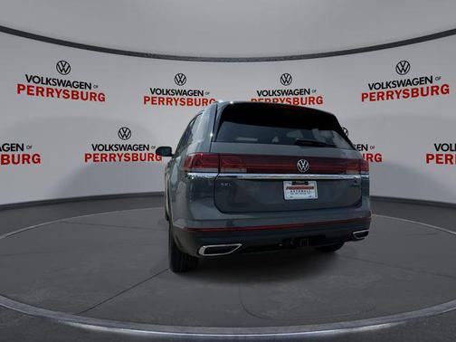 pure gray 2026 Volkswagen Atlas 2.0T SEL