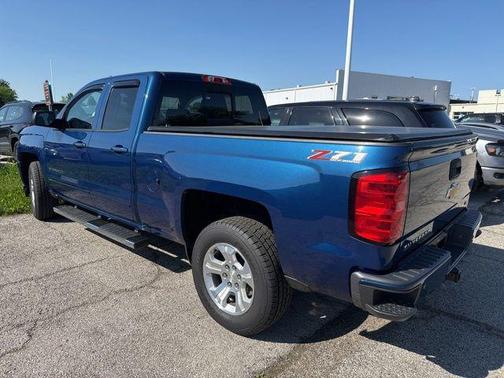 Deep Ocean Blue Metallic 2018 Chevrolet Silverado 1500 2LT