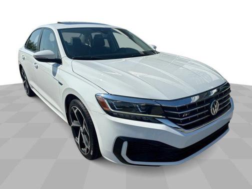2020 Volkswagen Passat 2.0T R-Line
