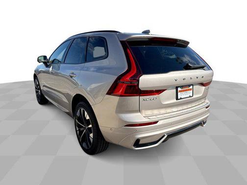 2026 Volvo XC60 B5 Plus
