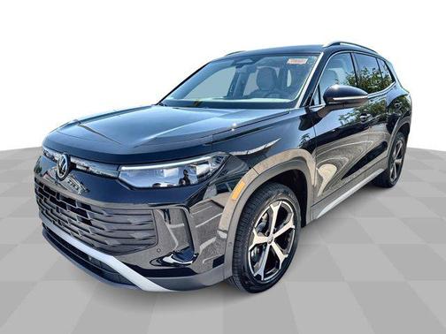 2025 Volkswagen Tiguan 2.0T SE 4MOTION