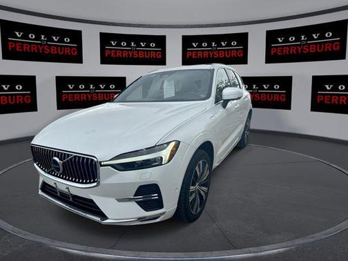 2023 Volvo XC60 Recharge Plug-In Hybrid T8 Ultimate Bright Theme