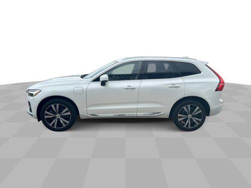 2023 Volvo XC60 Recharge Plug-In Hybrid T8 Ultimate Bright Theme