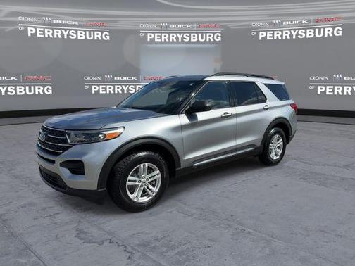 ICONIC SILVER METALLIC 2022 Ford Explorer XLT