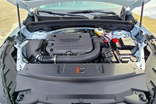 Iridescent White Tricoat 2026 Buick Envision Sport Touring AWD