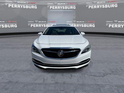 Summit White 2018 Buick LaCrosse Essence