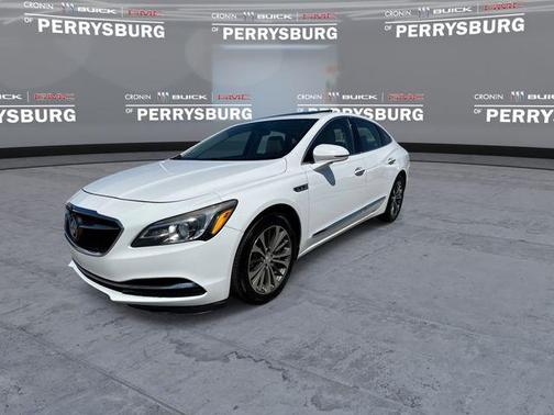 Summit White 2018 Buick LaCrosse Essence