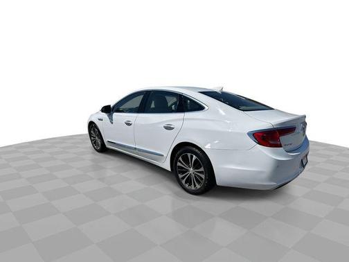 Summit White 2018 Buick LaCrosse Essence
