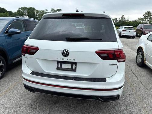 Pure White 2022 Volkswagen Tiguan 2.0T SE R-Line Black 4MOTION