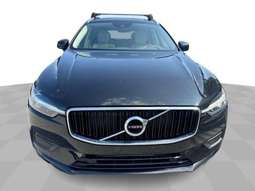 2021 Volvo XC60 T5 Momentum