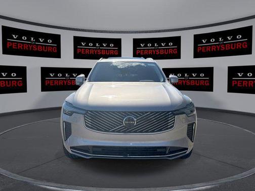 2026 Volvo XC90 B5 Plus 7-Seater