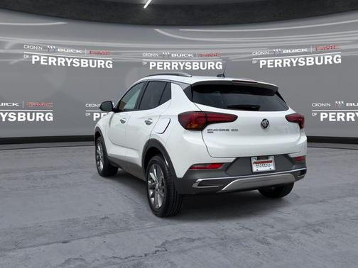 White Frost Tricoat 2022 Buick Encore GX Essence