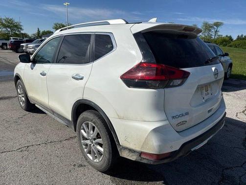 Glacier White 2020 Nissan Rogue SV