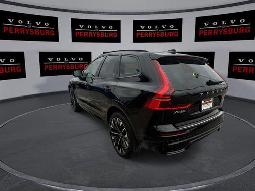 2026 Volvo XC60 B5 Ultra