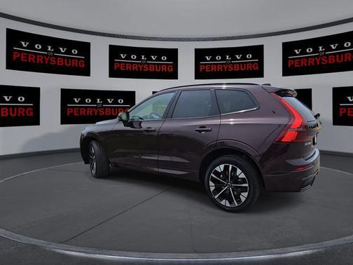 Mulberry Metallic 2026 Volvo XC60 B5 Plus