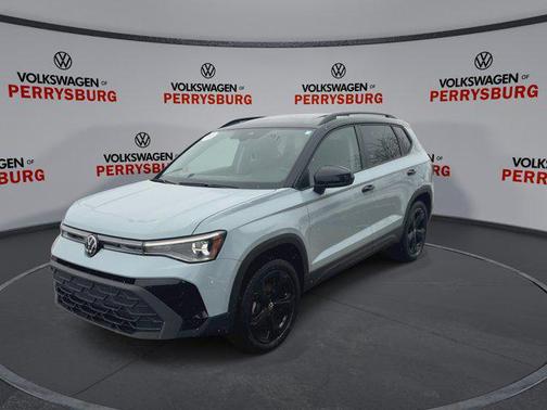 2025 Volkswagen Taos 1.5T SE Black