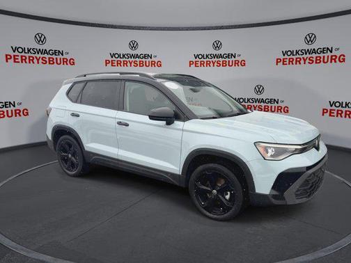 2025 Volkswagen Taos 1.5T SE Black