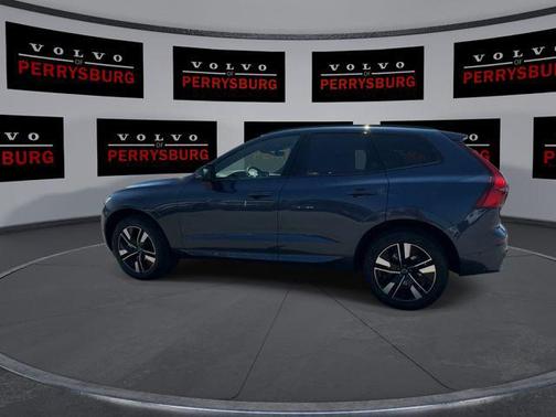 Denim Blue Metallic 2026 Volvo XC60 B5 Plus