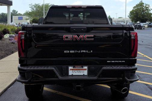 2025 GMC Sierra 2500 Denali
