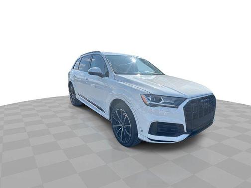 2023 Audi Q7 55 Premium Plus