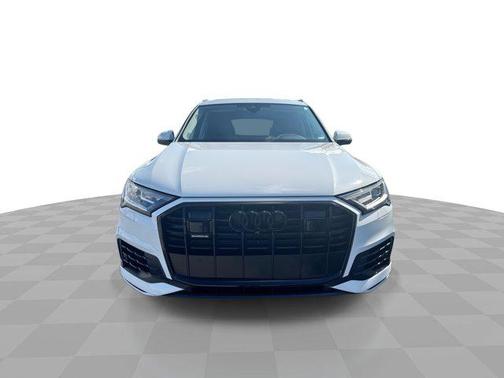 2023 Audi Q7 55 Premium Plus