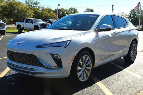 White Frost Tricoat 2026 Buick Envista Avenir FWD