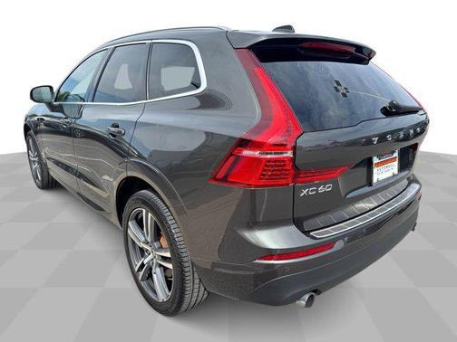 2020 Volvo XC60 T6 Momentum