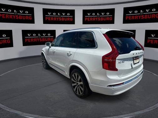 2025 Volvo XC90 B5 Core