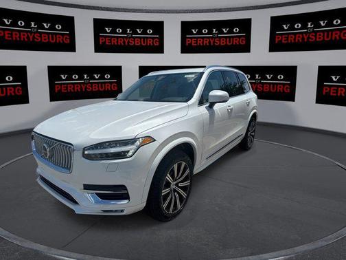 2025 Volvo XC90 B5 Core