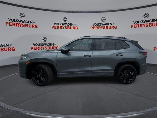 platinum gray metallic 2026 Volkswagen Tiguan 2.0T SE R-Line Black