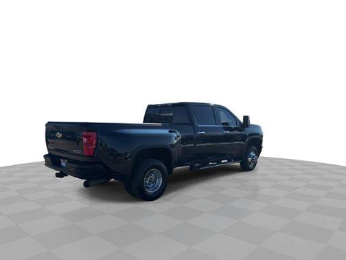 2023 Chevrolet Silverado 3500 High Country