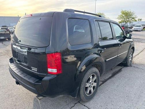 Crystal Black Pearl 2011 Honda Pilot Touring