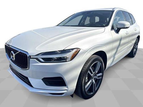2020 Volvo XC60 T5 Momentum