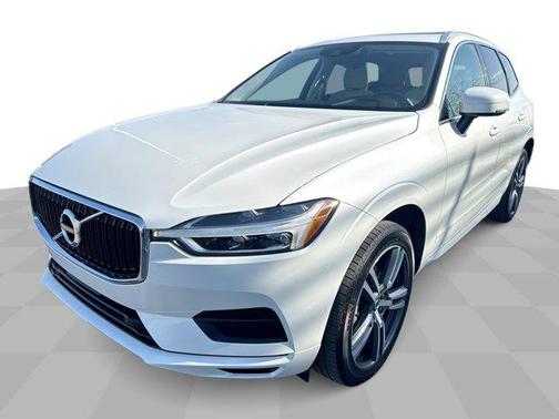 2020 Volvo XC60 T5 Momentum