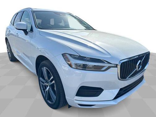 2020 Volvo XC60 T5 Momentum