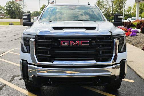 2025 GMC Sierra 2500 Base