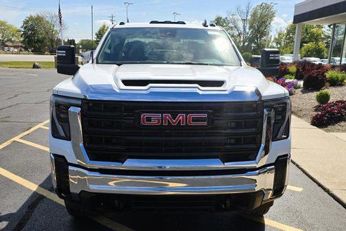 2025 GMC Sierra 2500 SLE